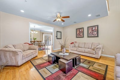 /international/us/1-dunia-ln-northborough-ma-110107655722/