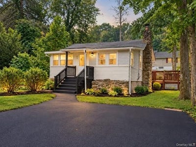 /international/us/65-glenwood-road-monroe-ny-110120412648/