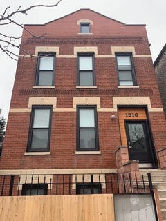 /international/us/1916-s-loomis-street-chicago-il-110107986851/