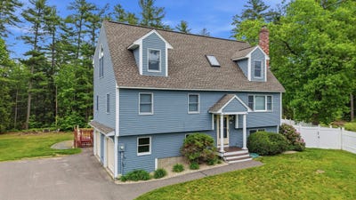 /international/us/35-iris-drive-merrimack-nh-110108491226/
