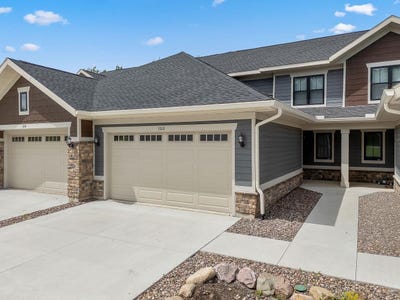 /international/us/1512-lake-street-baraboo-wi-110100595097/