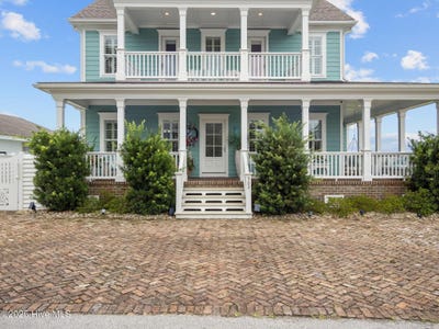 /international/us/303-s-elm-street-swansboro-nc-110105319868/