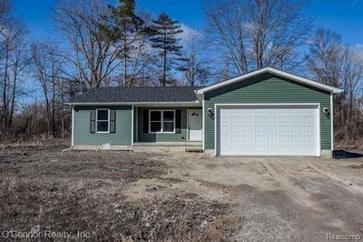 /international/us/1047-39th-street-port-huron-twp-al-110108106217/