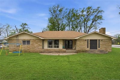 /international/us/101-s-hall-street-adair-ok-110107059558/