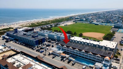 /international/us/7929-dune-drive-avalon-nj-110102493556/