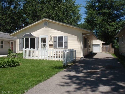 /international/us/544-purdue-avenue-elyria-oh-110108352929/