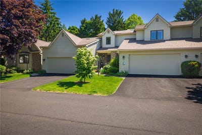 /international/us/63-colonial-circle-fairport-ny-110108551007/