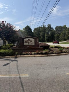 /international/us/900-mountain-creek-100-road-chattanooga-tn-110102374743/