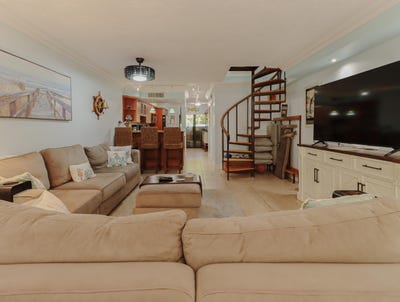 /international/us/87200-overseas-highway-plantation-key-fl-110107316205/