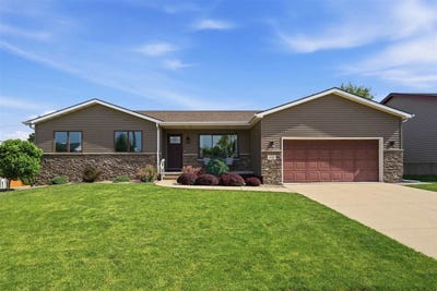 /international/us/3112-24th-ave-marion-ia-110108410885/