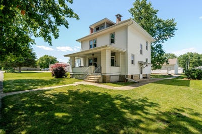 /international/us/104-e-4th-street-gridley-il-110108814096/