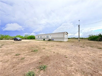 /international/us/155-county-road-3032-orange-grove-tx-110107384767/