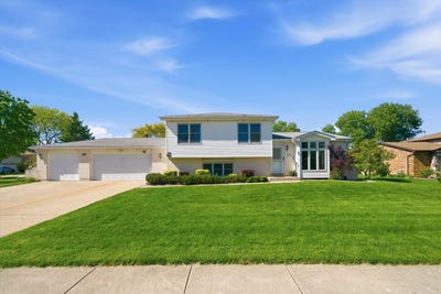 /international/us/752-rosanne-street-lockport-il-110108075947/