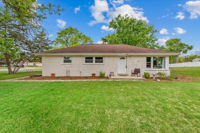 /international/us/902-w-stonemill-avenue-addison-il-110108035081/
