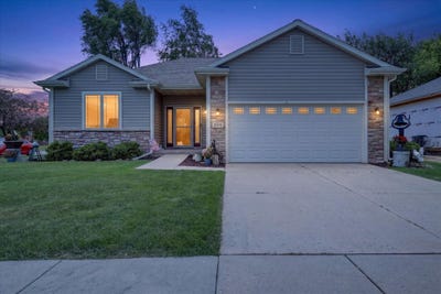 /international/us/1502-n-tamarack-street-delavan-wi-110108937696/