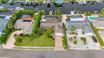 /international/us/6510-solitaire-palm-way-apollo-beach-fl-110120415044/