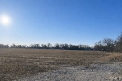 /international/us/2289-staunton-road-troy-il-110104965091/