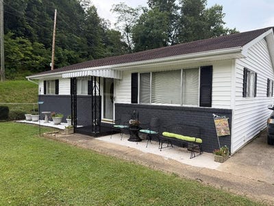 /international/us/828-buffalo-creek-road-huntington-wv-110101210844/?lang=zh-tw