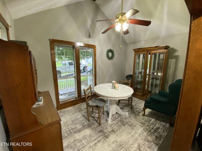 /international/us/117-cedar-valley-rd-sweetwater-tn-110101447546/