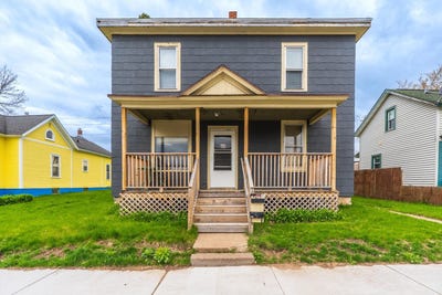/international/us/1332-n-2nd-street-wausau-wi-110107804250/