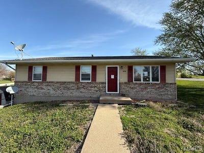 /international/us/1206-virginia-avenue-canton-mo-110100452351/