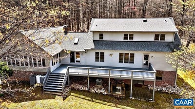 /international/us/472-horseshoe-mountain-rd-roseland-va-110107336665/