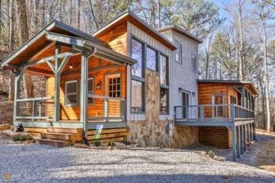 /international/us/7-addle-court-ellijay-ga-110106790504/