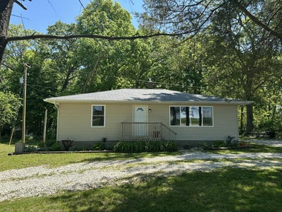 /international/us/23290-north-avenue-battle-creek-mi-110108445588/