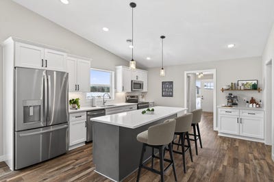 /international/us/31720-madison-road-lindstrom-mn-110107047767/