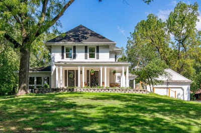 /international/us/3621-woodland-street-ames-ia-110119992021/