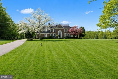 /international/us/1215-heritage-hills-drive-upper-marlboro-md-110108334271/