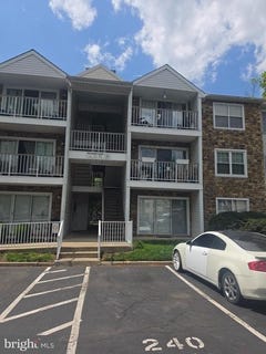 /international/us/6-mulberry-court-hamilton-nj-110108027415/