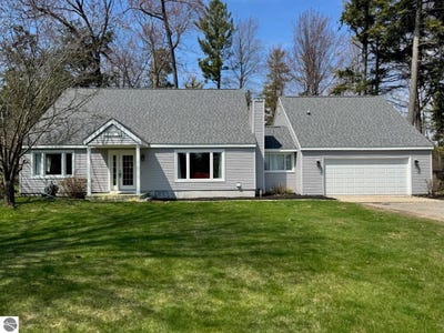 /international/us/1116-margo-street-tawas-city-mi-110097343689/
