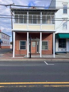 /international/us/9437-south-congress-street-new-market-va-110107784815/