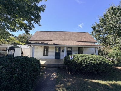 /international/us/639-6th-street-newport-tn-110120453284/