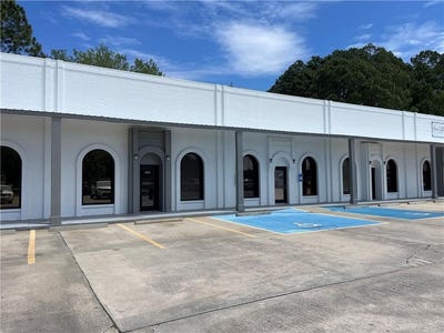 /international/us/106-shoppers-way-brunswick-ga-110105952666/
