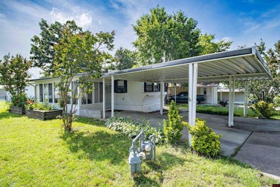 /international/us/33-nora-court-mountain-home-ar-110108504592/