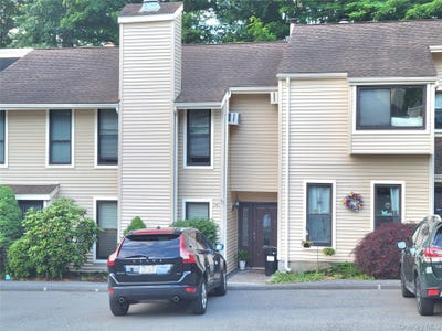 /international/us/32-woodland-trail-carmel-ny-110108813175/