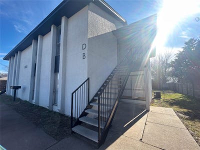 /international/us/1401-old-bardwell-road-ennis-tx-110107503935/