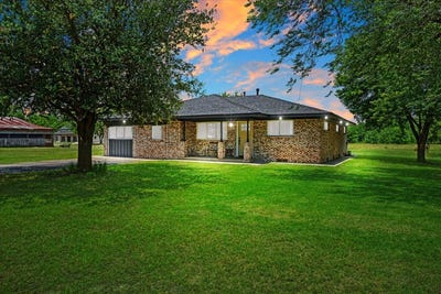 /international/us/4938-county-road-4410-commerce-tx-110108680165/