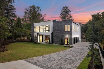 /international/us/19-spruell-springs-road-ne-atlanta-ga-110101693854/