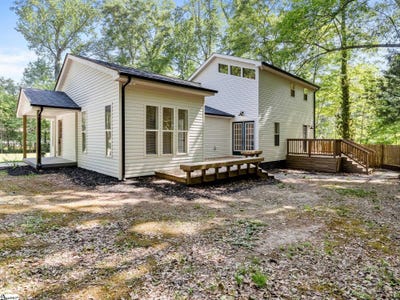 /international/us/21298-e-76-highway-laurens-sc-110107504400/