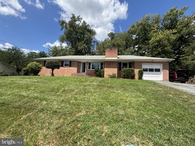 /international/us/142-tammy-lane-martinsburg-wv-110104435108/