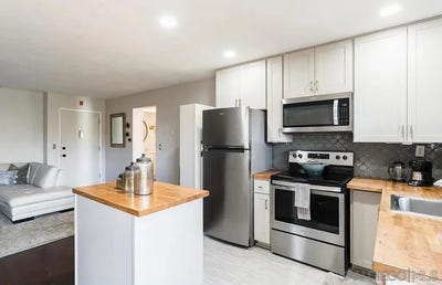 /international/us/7838-cowles-mountain-ct-san-diego-ca-110099025042/