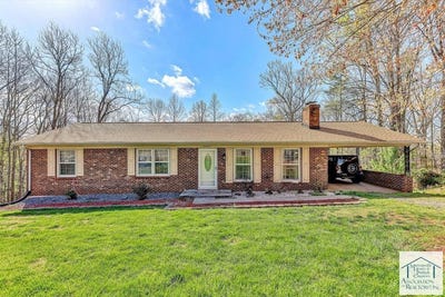 /international/us/4060-chatham-rd-martinsville-va-110107060064/