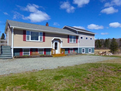 /international/us/112-hillcrest-drive-winter-harbor-me-110107727345/