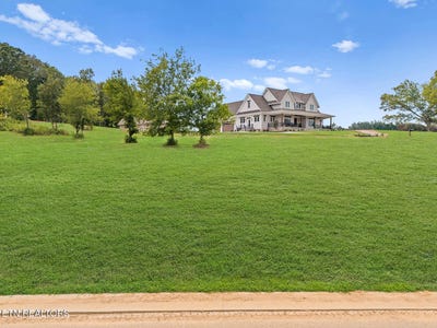 /international/us/2929-chestnut-lane-loudon-tn-110101434825/