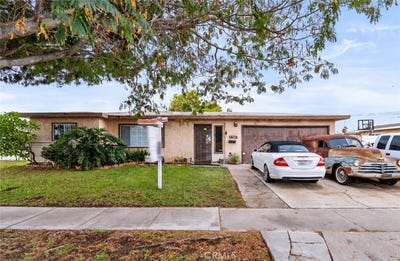 /international/us/13735-roxey-garden-grove-ca-110120553946/