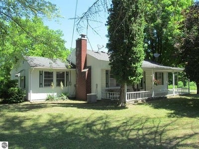 /international/us/6548-20-mile-road-marion-mi-110099825103/