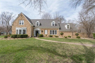 /international/us/1128-carney-avenue-mankato-mn-110107397803/